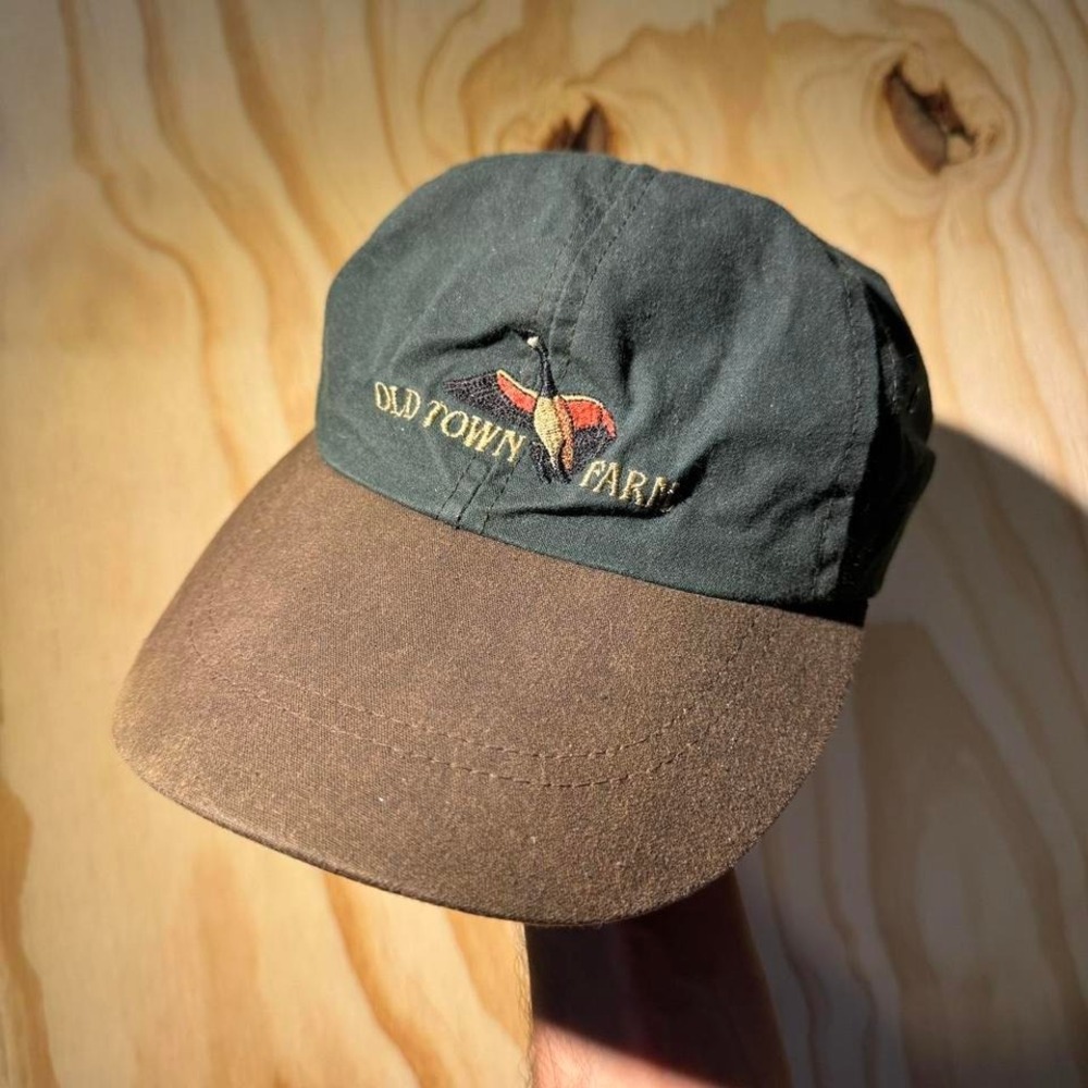 Vintage old town farm hat